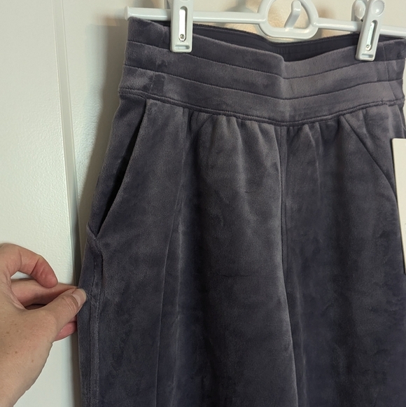 NWT Lululemon Scuba MR Wide Leg Velvet Pant sz XXS - Picture 3 of 7